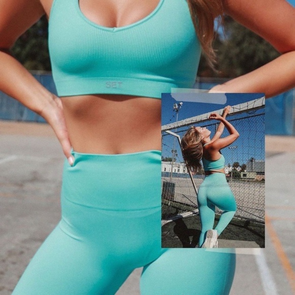 Barely ever worn set active wear workout set!!! Size xs/s in perfect condition.